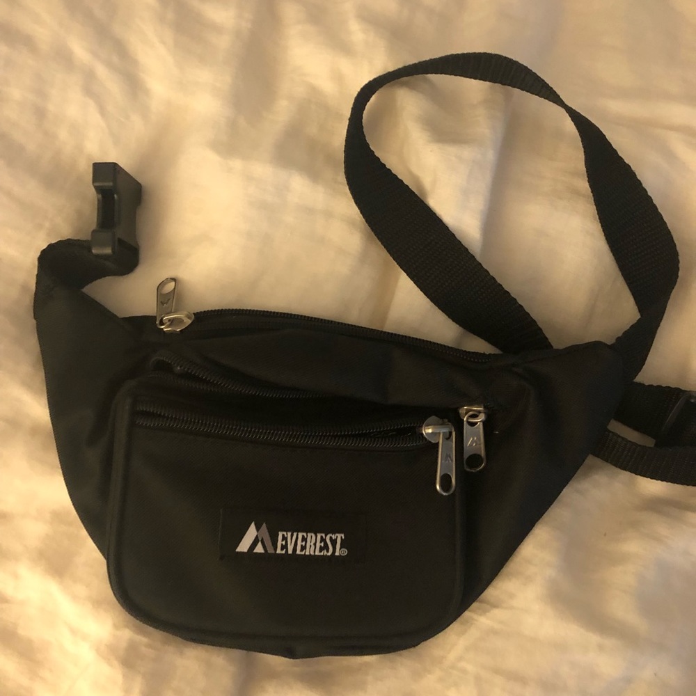 Vintage Everest Black Fanny Pack